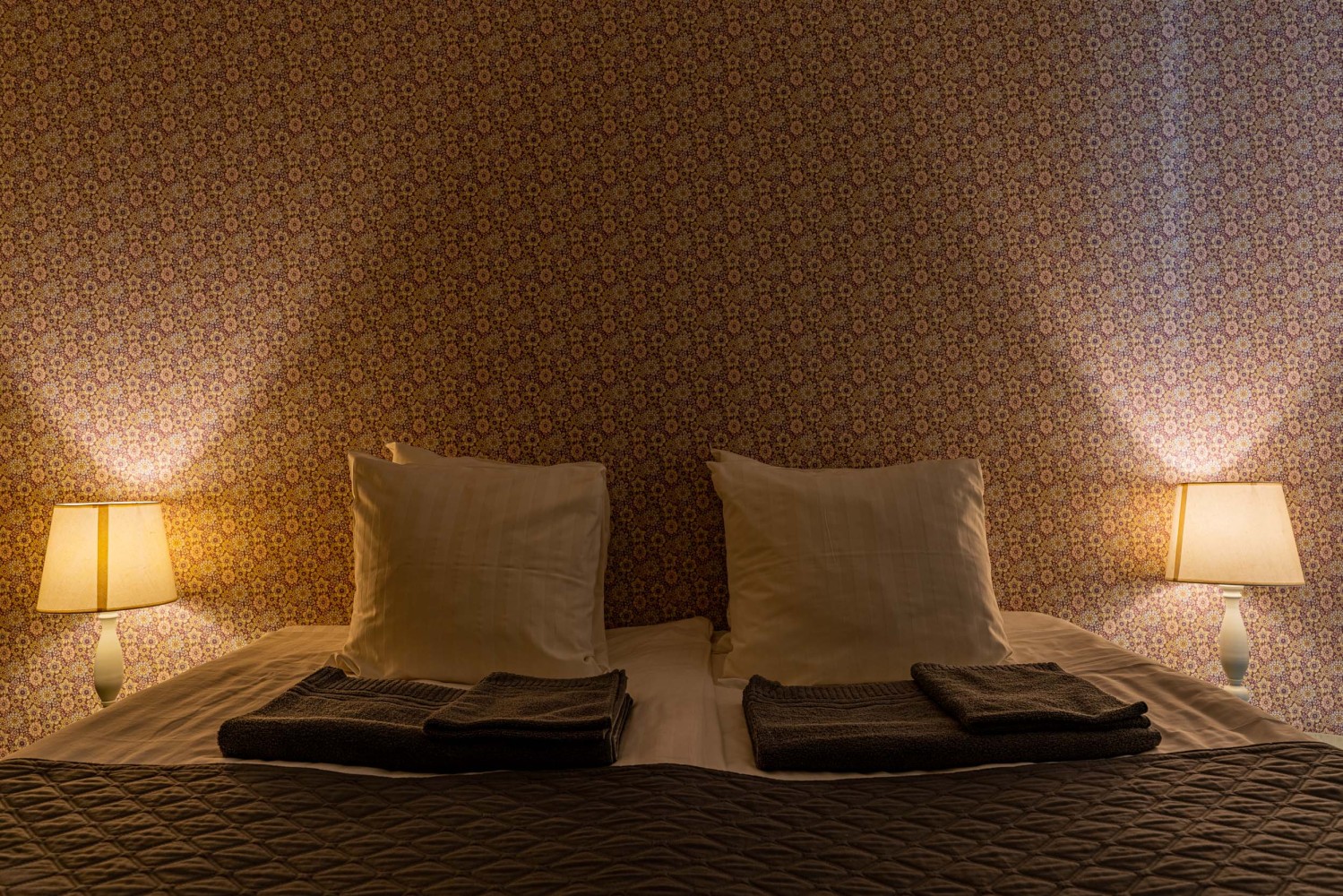 44 m² · 1 bedroom — 7