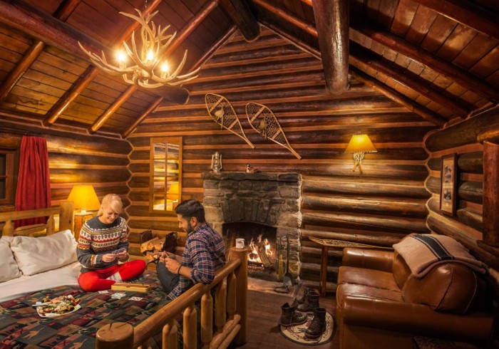 Historic Log Cabin Pet Free exterior